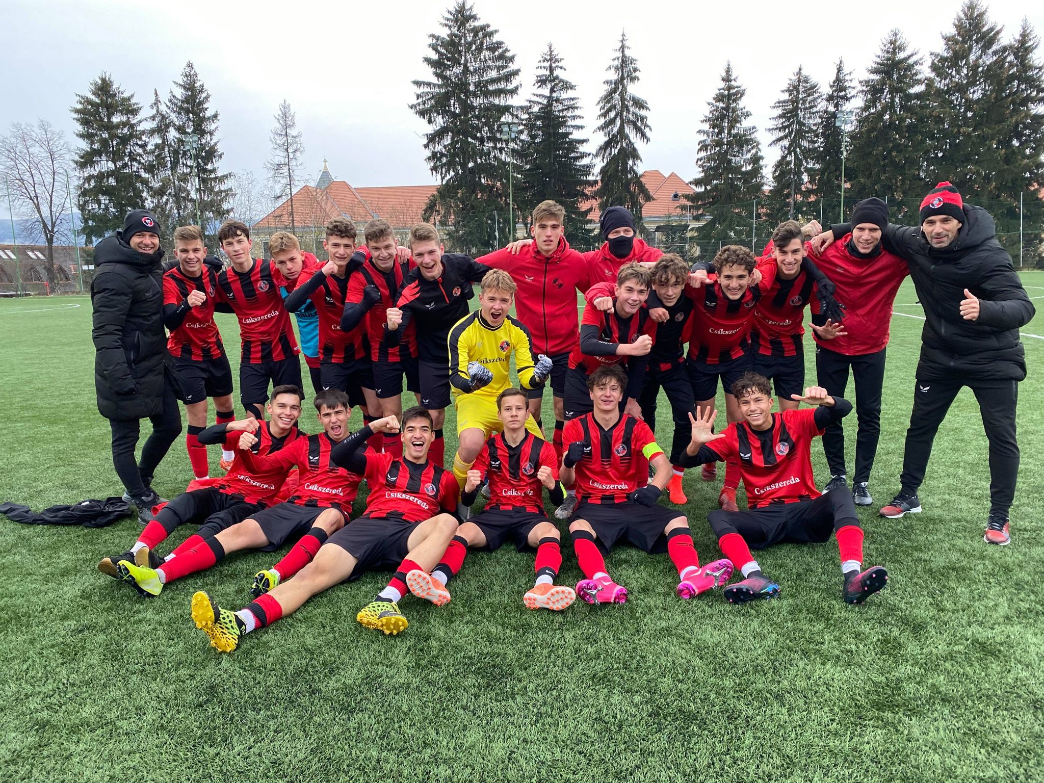 Hatot rúgtak Kolozsvárnak