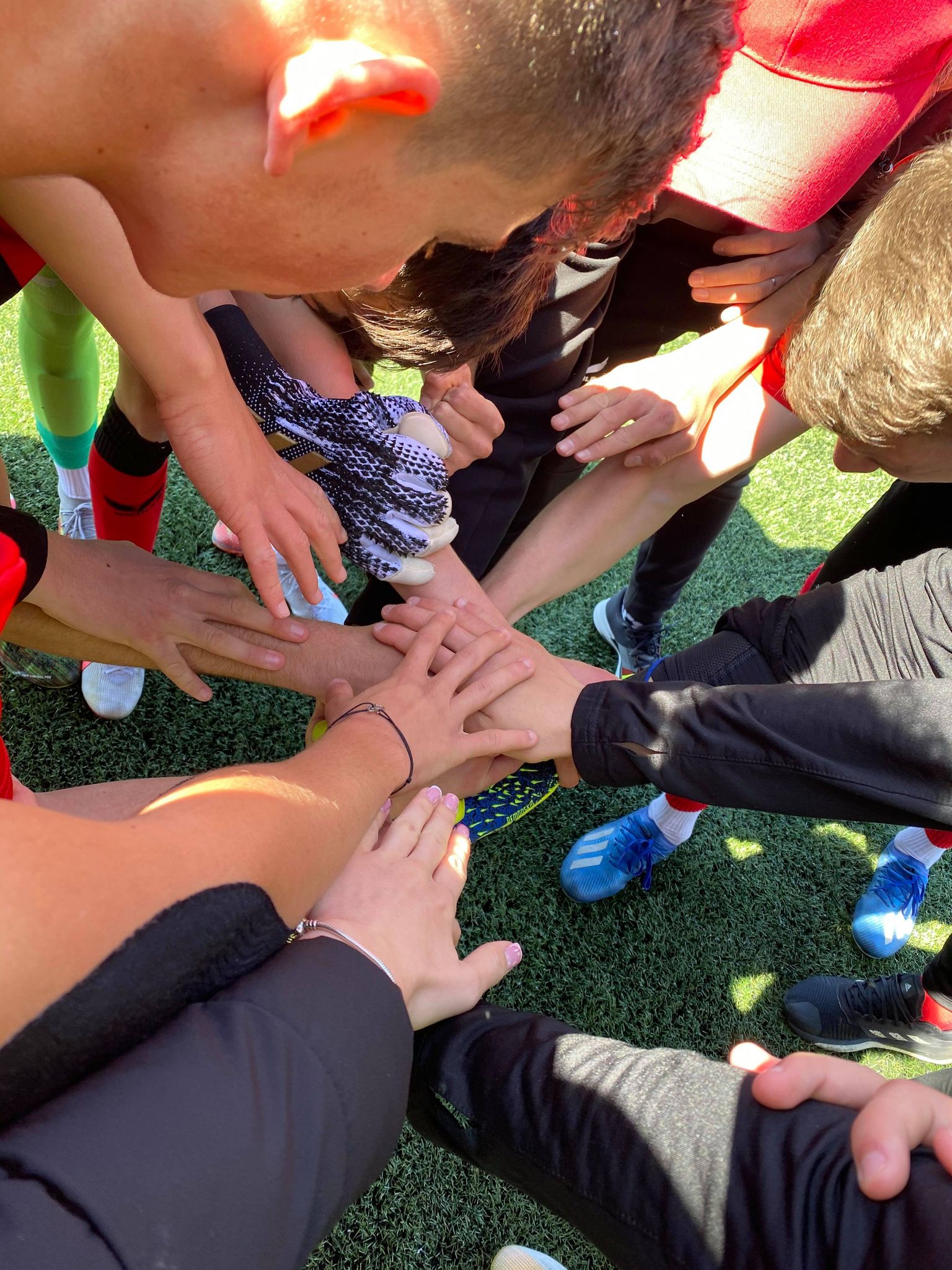 Továbbra is első helyen