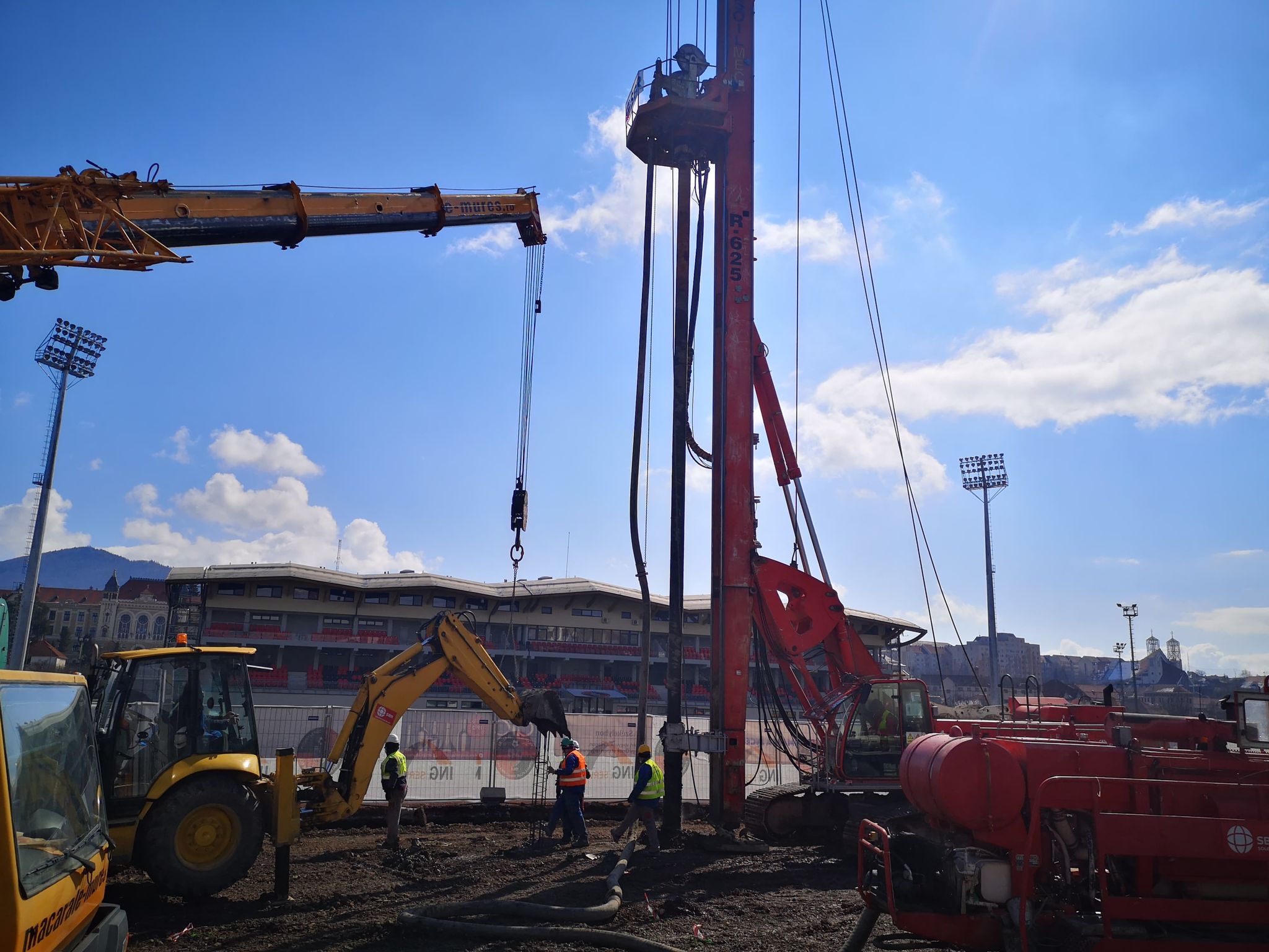 Dióhéjban a cölöpözési munkálatokról
