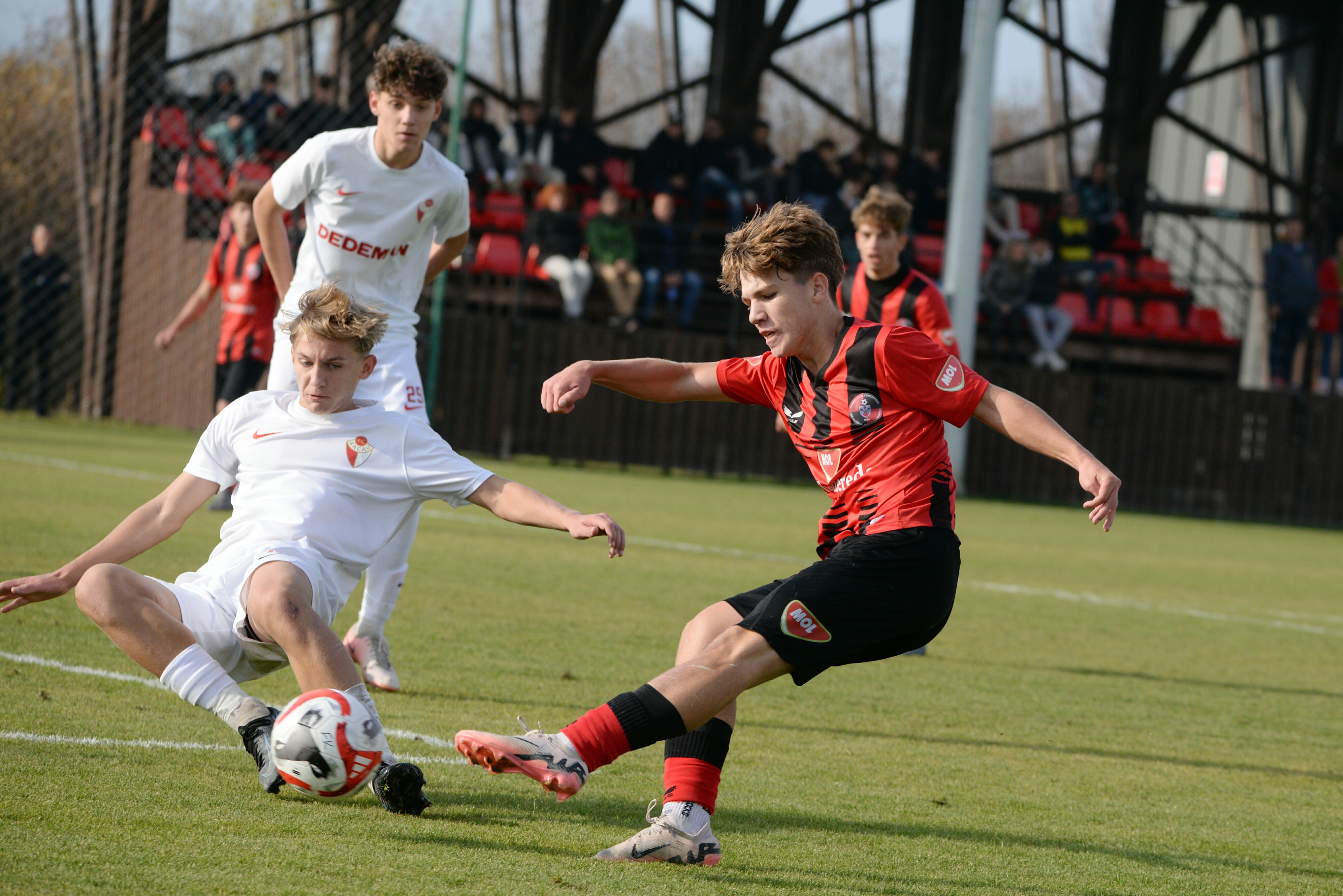 Elitliga U16 | Első győzelem a rájátszásban
