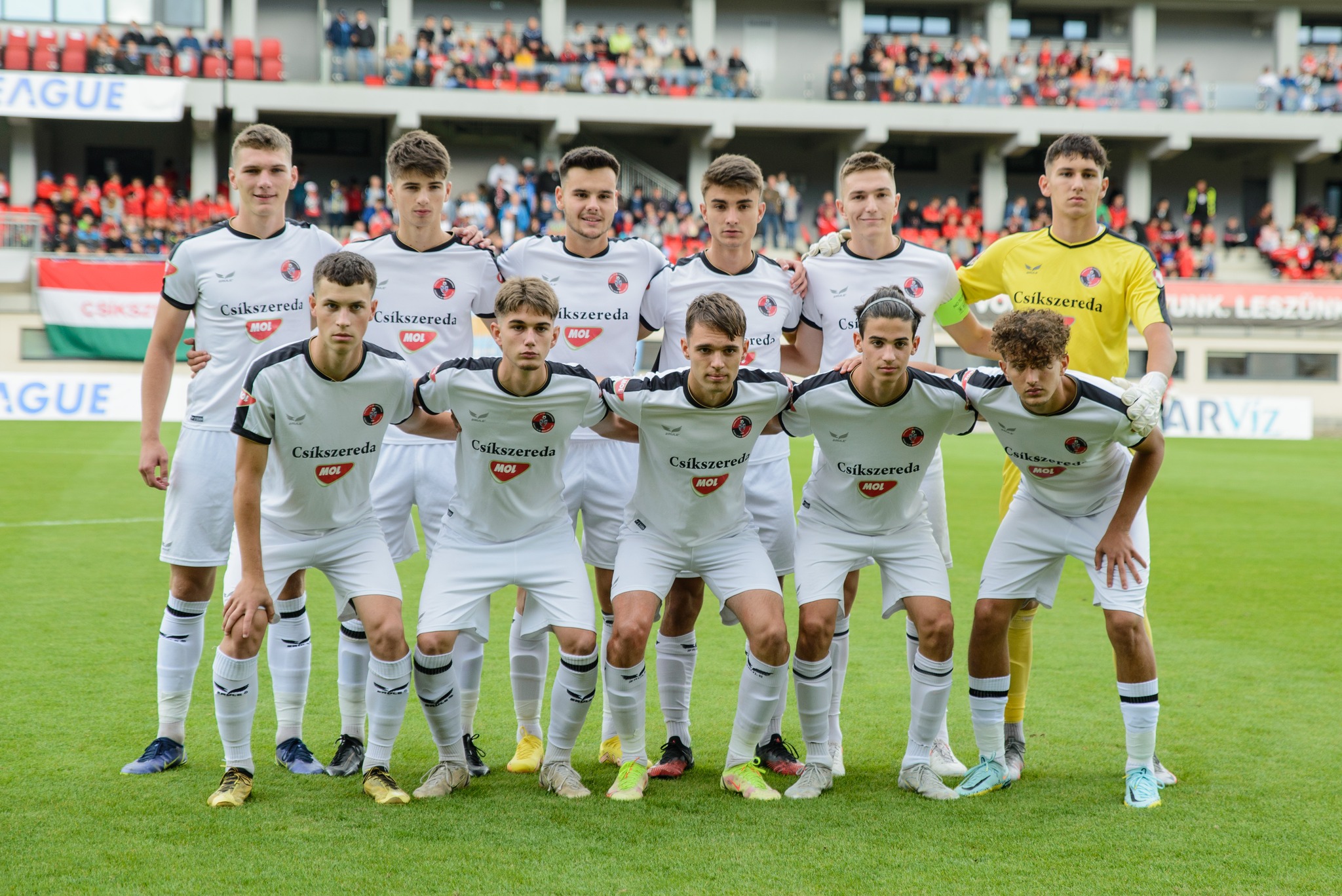 UYL | Úton a csapat