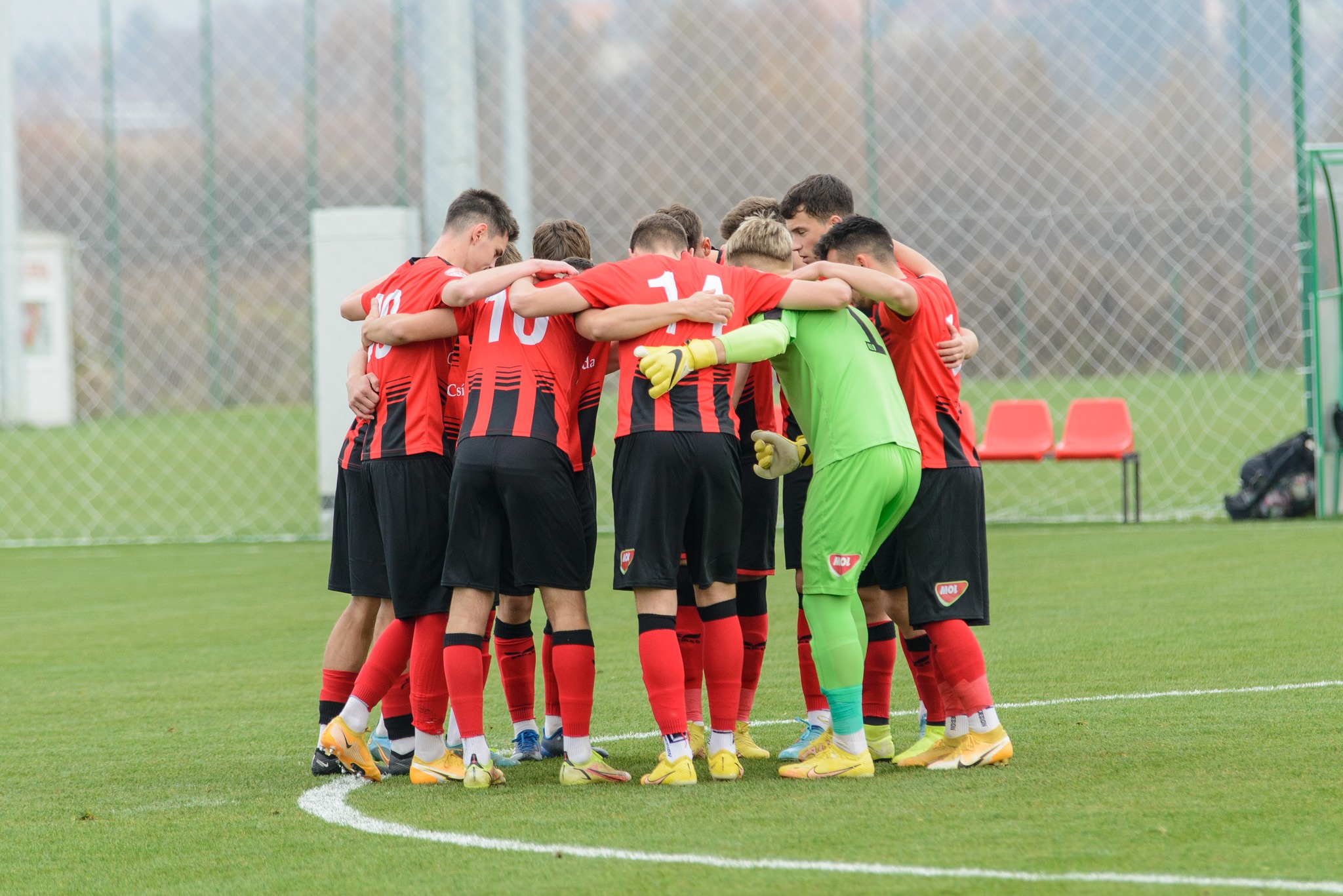 Elitliga, Ifjúsági Liga | Pályán minden korosztály