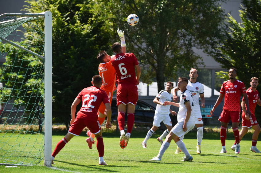 Igazságos döntetlen a Galaccal az ausztriai edzőtábor előtt