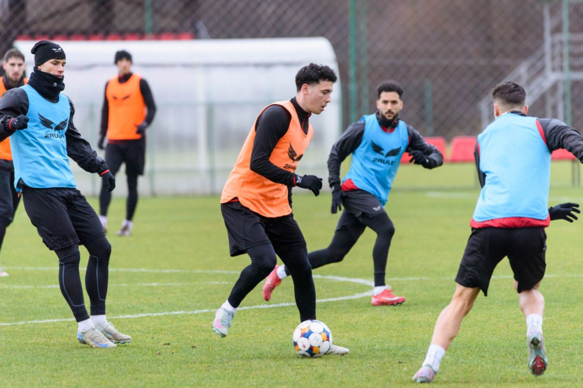 Szuperliga | Esélyeinkben bízva utazunk Giuleștire