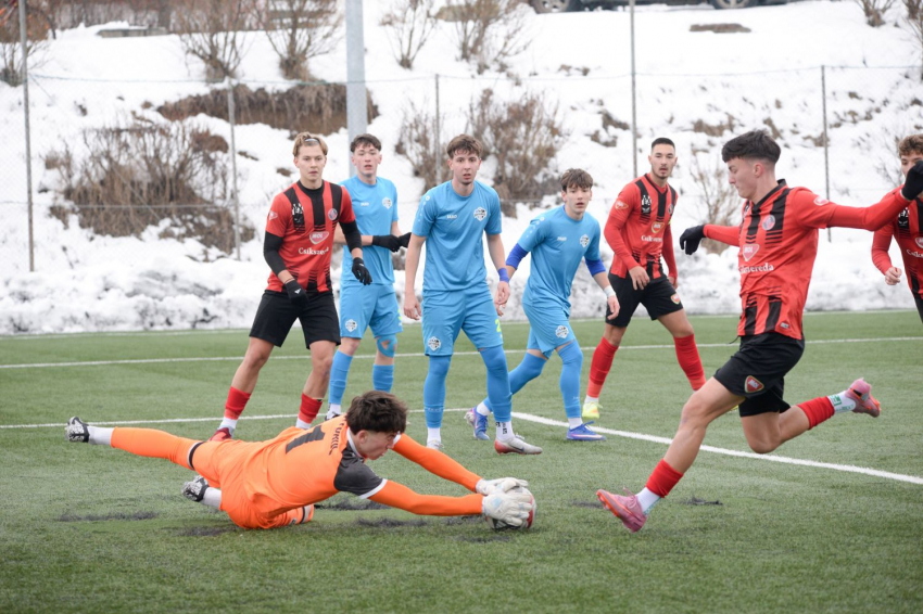 Ifikupa U18 | Elvitte a pontokat Csíkból a Viitorul