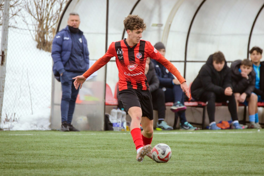 U18 | U17 | Kettős idegenbeli vereség a Farul ellen