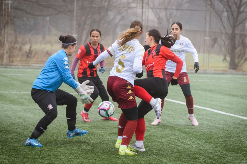 Női Ifjúsági Liga | Vereséggel rajtolt a rájátszás