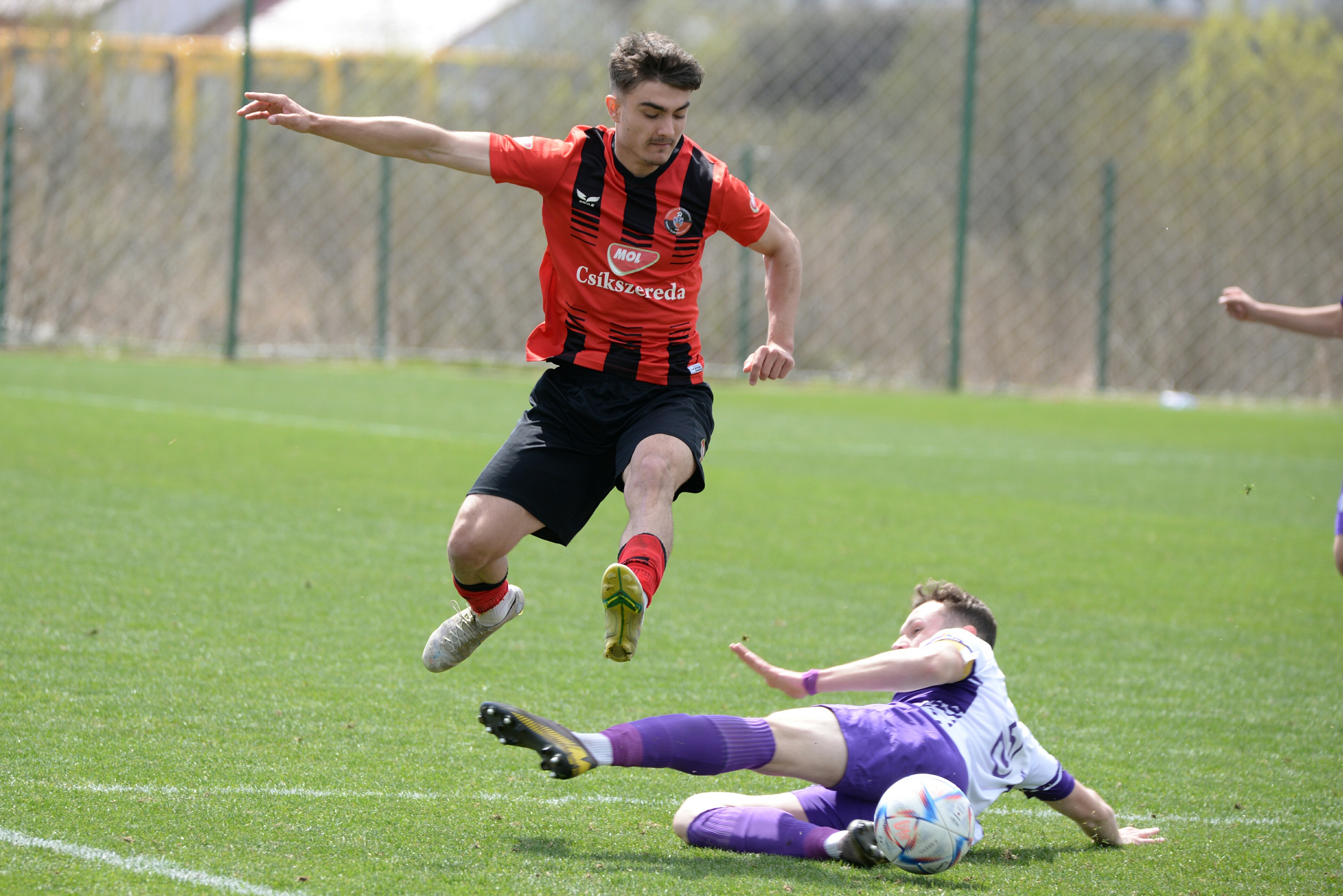 Ifiliga | Nyolc gólt hozó mérkőzésen magabiztos győzelem